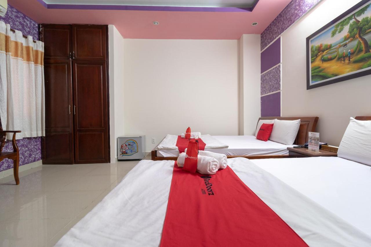 Reddoorz Near Tan Huong Market 2 Ho Şi Min Dış mekan fotoğraf