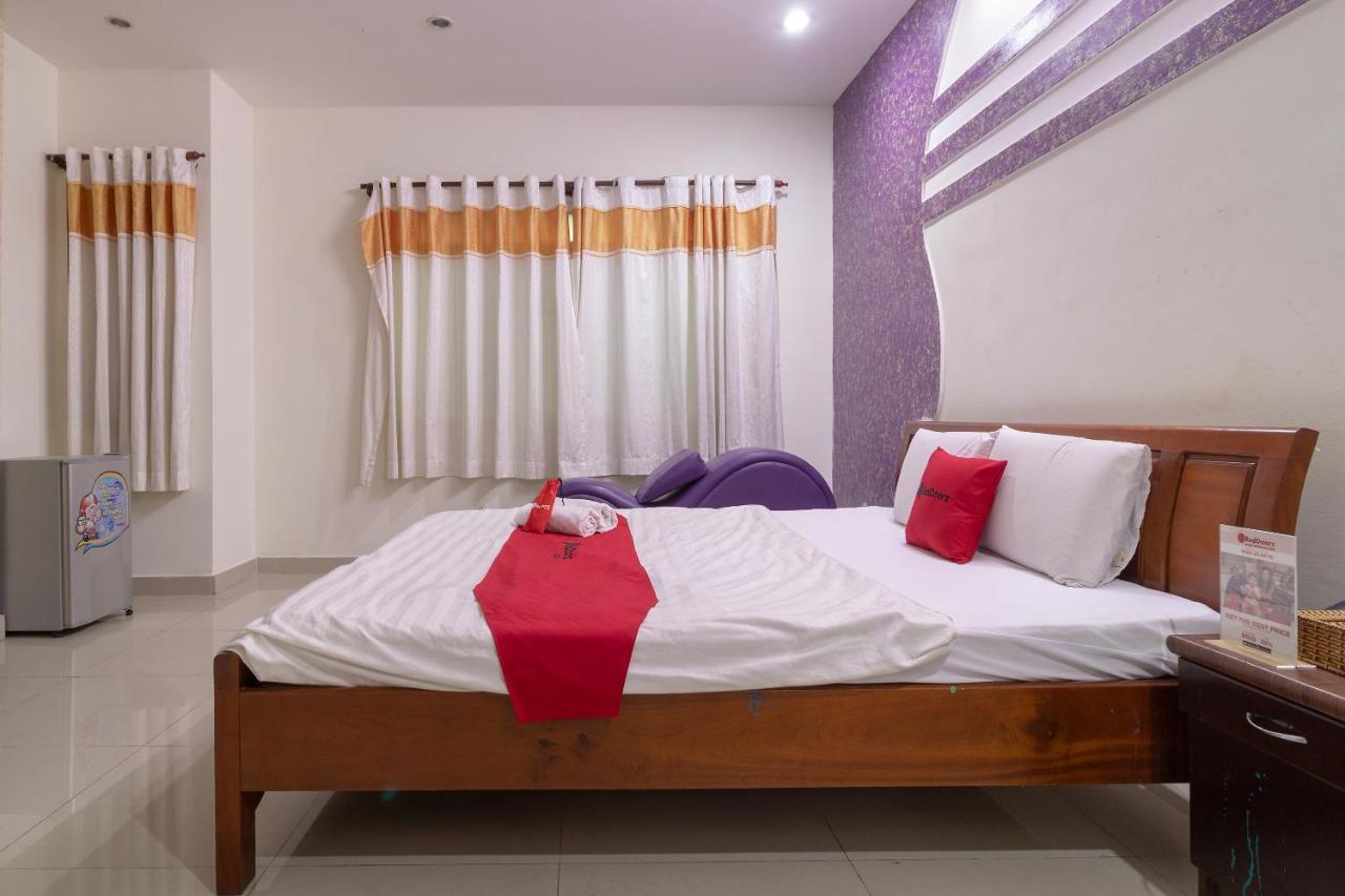 Reddoorz Near Tan Huong Market 2 Ho Şi Min Dış mekan fotoğraf